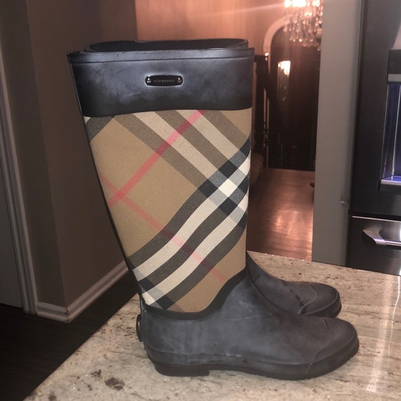 Burberry Shoes - AUTHENTIC BURBERRY RAINBOOTS